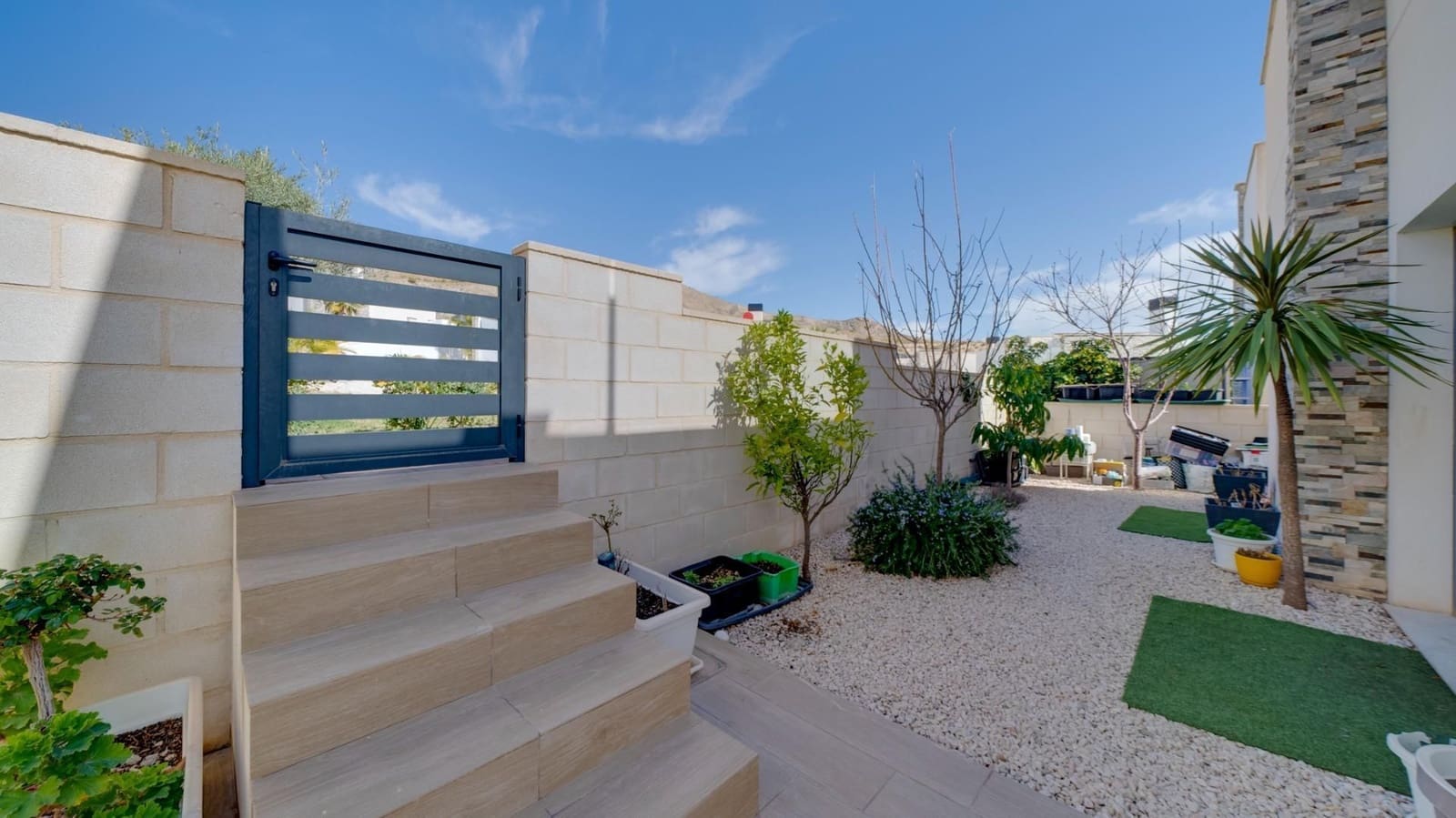 Chalet de 3 habitaciones en Finestrat en venta con garaje - 489.000 € (Ref: 8245129)