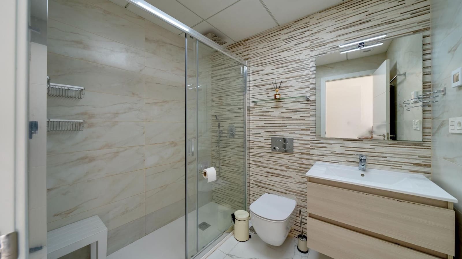 Chalet de 3 habitaciones en Finestrat en venta con garaje - 489.000 € (Ref: 8245129)