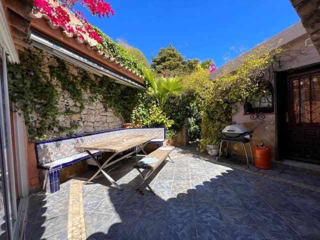 6 bedroom Villa for rent in Canuta, Calpe / Calp with pool garage - € 3,500 (Ref: 8283657)