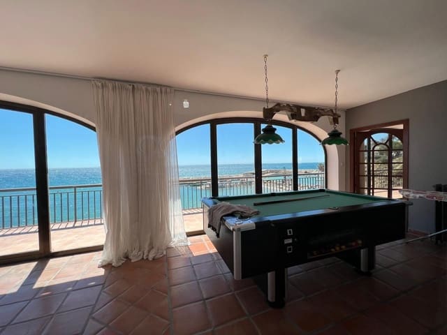 6 bedroom Villa for rent in Canuta, Calpe / Calp with pool garage - € 3,500 (Ref: 8283657)