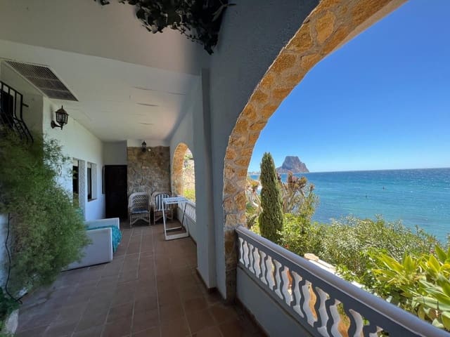 6 bedroom Villa for rent in Canuta, Calpe / Calp with pool garage - € 3,500 (Ref: 8283657)