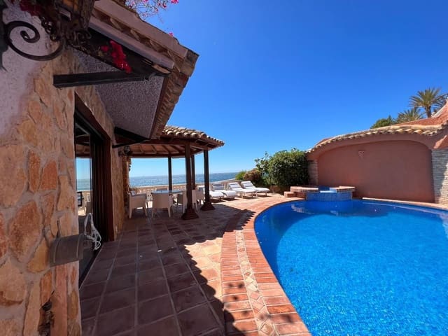 6 bedroom Villa for rent in Canuta, Calpe / Calp with pool garage - € 3,500 (Ref: 8283657)