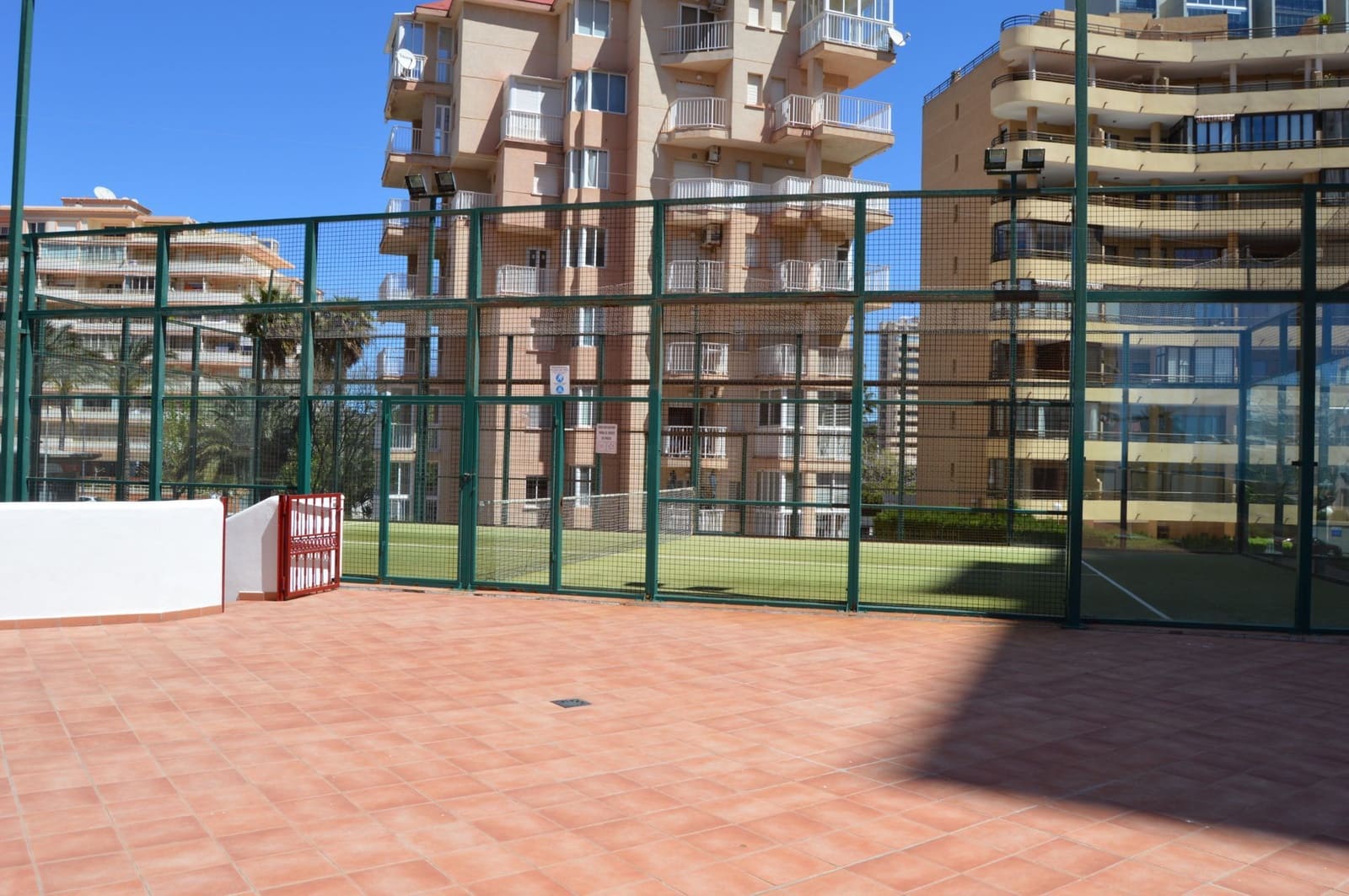 2 soveværelse Lejlighed til leje i Calpe / Calp med swimmingpool garage - € 1.500 (Ref: 8315770)
