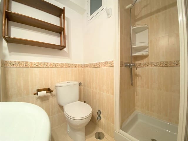 3 soveværelse Lejlighed til leje i Calpe / Calp - € 650 (Ref: 8358562)