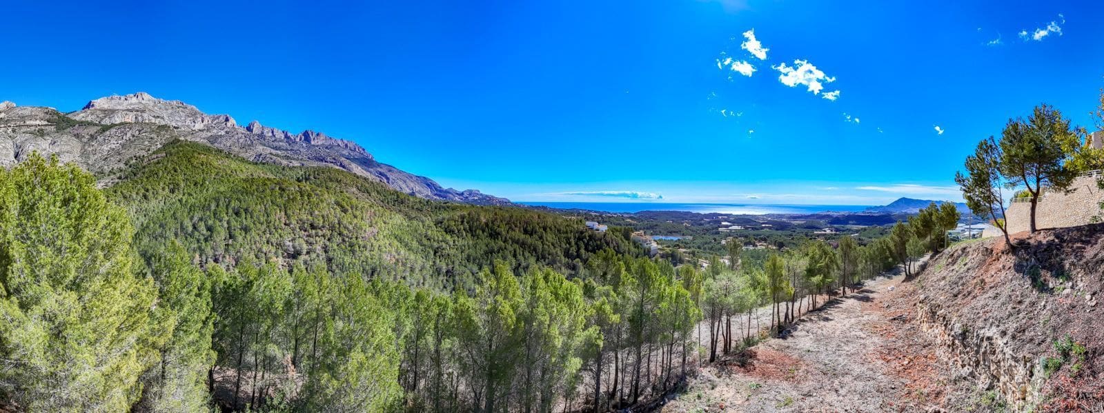 Grunde uden byggetilladelser til salg i Callosa d'En Sarria - € 985.000 (Ref: 8419239)