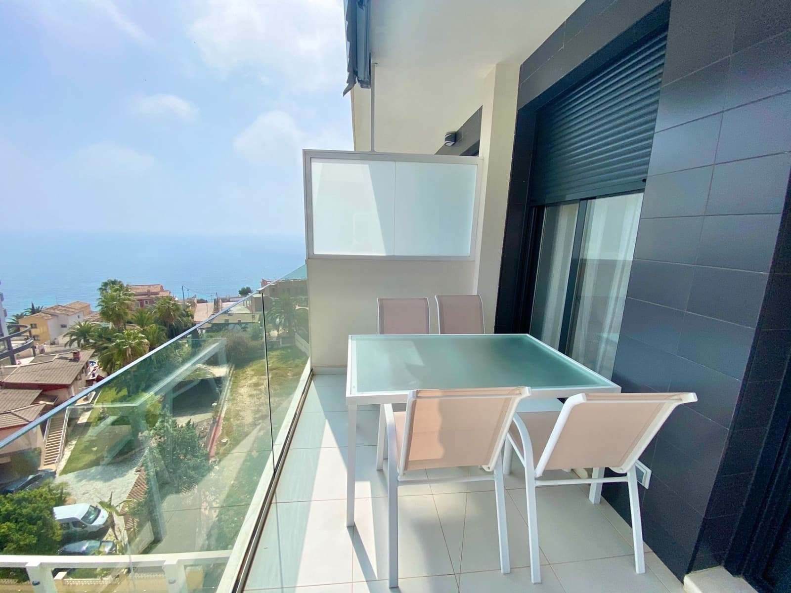 Appartement de 2 chambres à louer à Calpe / Calp avec piscine garage - 1 500 € (Ref: 8445292)