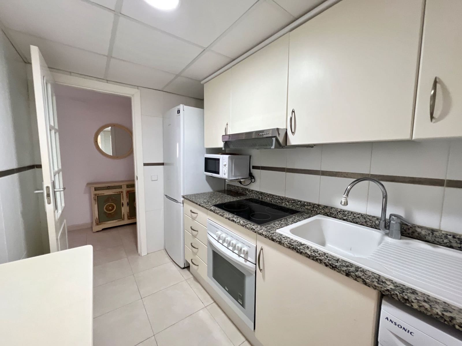 2 Zimmer Apartment zu vermieten in Calpe / Calp mit Pool Garage - 1.500 € (Ref: 8454352)