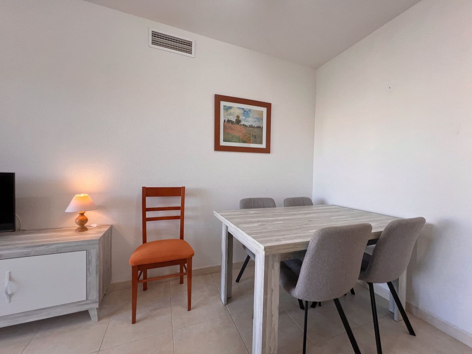 2 Zimmer Apartment zu vermieten in Calpe / Calp mit Pool Garage - 1.500 € (Ref: 8454352)