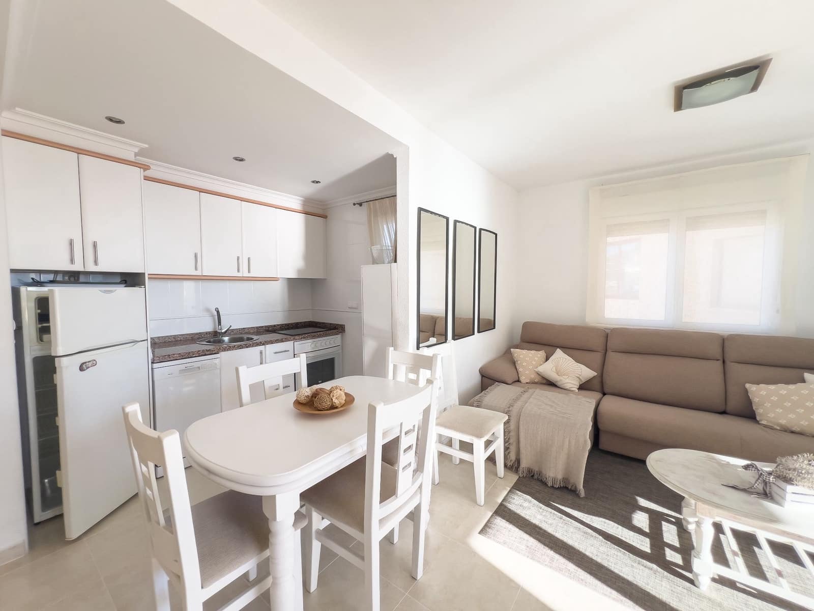 2 soverom Leilighet til leie i Calpe / Calp med svømmebasseng garasje - € 1 450 (Ref: 8467734)