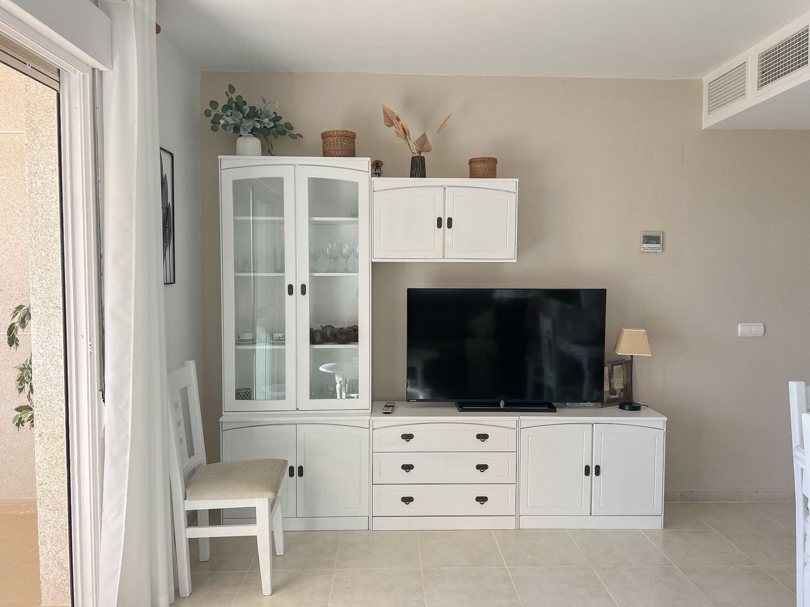 2 soverom Leilighet til leie i Calpe / Calp med svømmebasseng garasje - € 1 450 (Ref: 8467734)