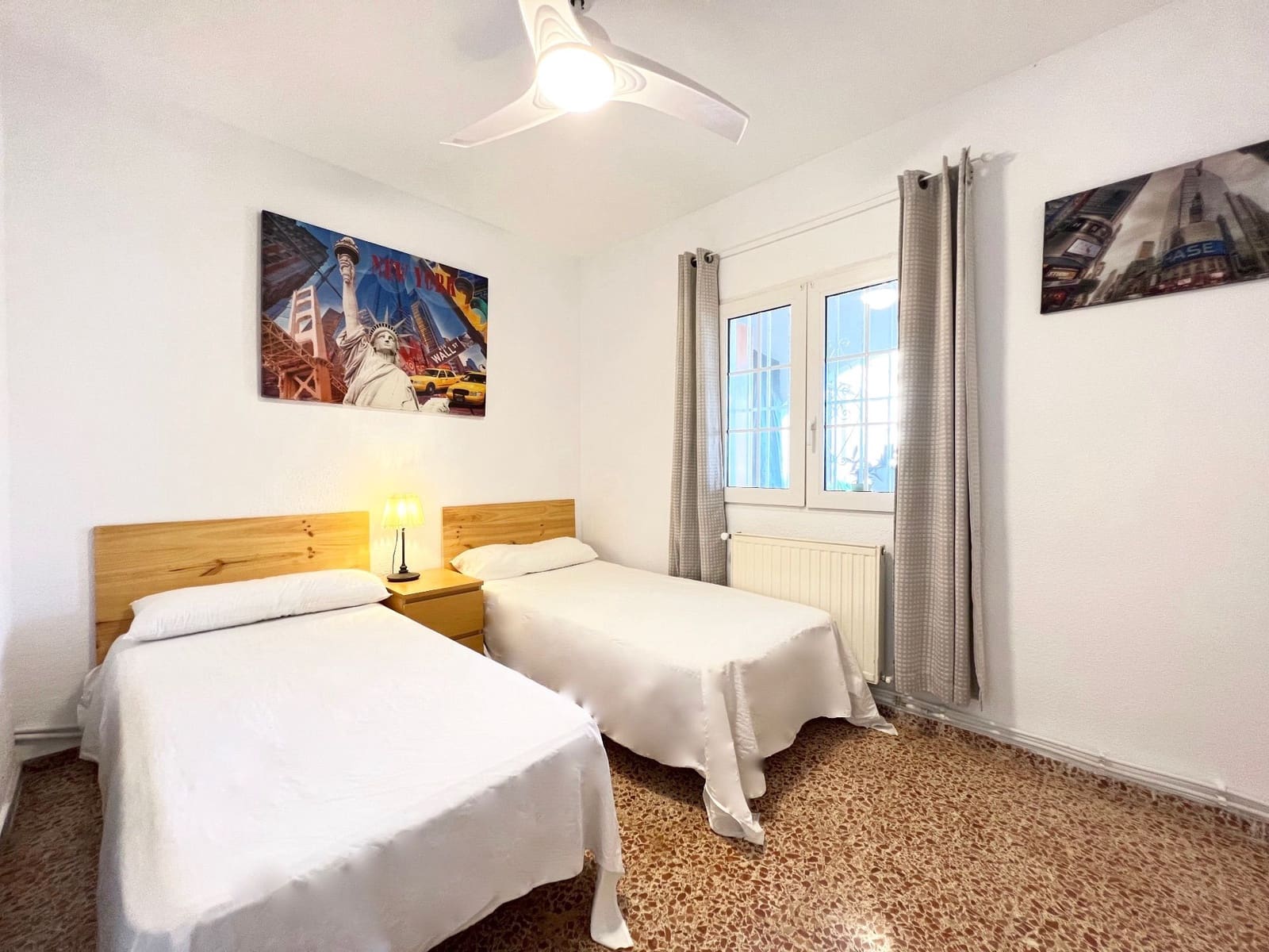 4 soveværelse Villa til leje i Calpe / Calp med swimmingpool garage - € 2.000 (Ref: 8472140)