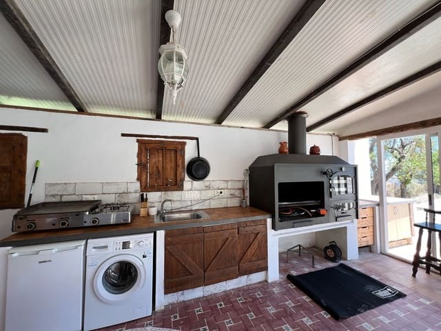 4 bedroom Villa for rent in Gargasindi, Calpe / Calp with pool garage - € 2,000 (Ref: 8472140)