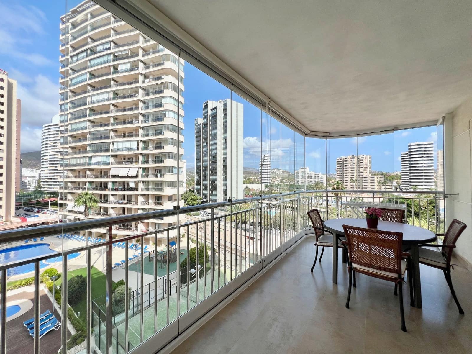 1 soveværelse Lejlighed til leje i Calpe / Calp med swimmingpool garage - € 850 (Ref: 8494810)