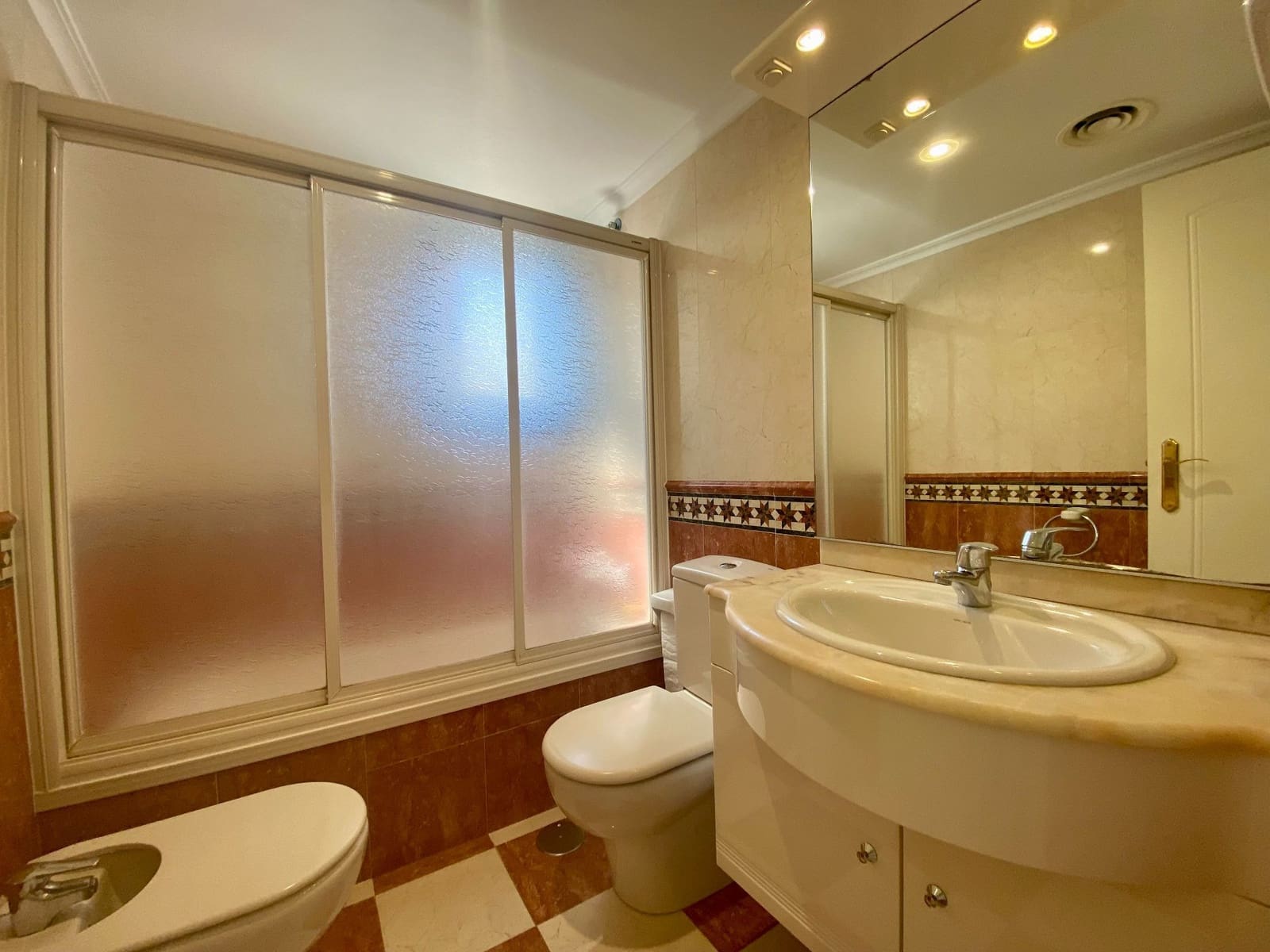 2 makuuhuone Huoneisto vuokrattavana paikassa Calpe / Calp mukana uima-altaan 
autotalli - 1 000 € (Ref: 8546568)