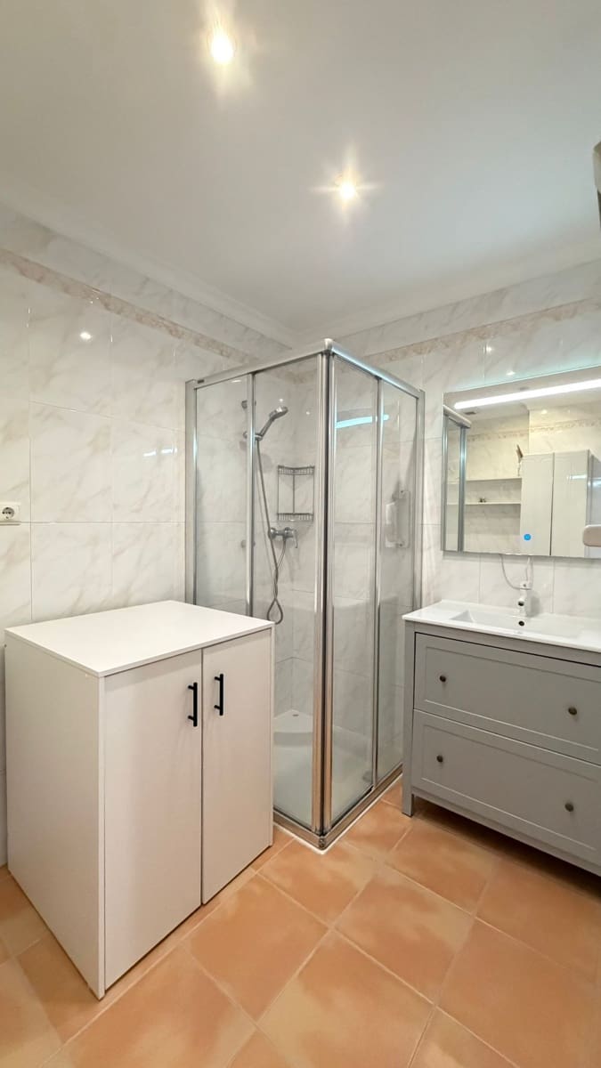 1 soverom Leilighet til leie i Calpe / Calp med garasje - € 800 (Ref: 8665065)