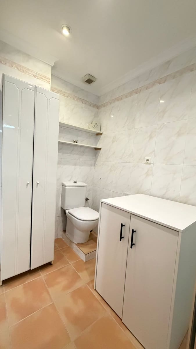 1 soverom Leilighet til leie i Calpe / Calp med garasje - € 800 (Ref: 8665065)