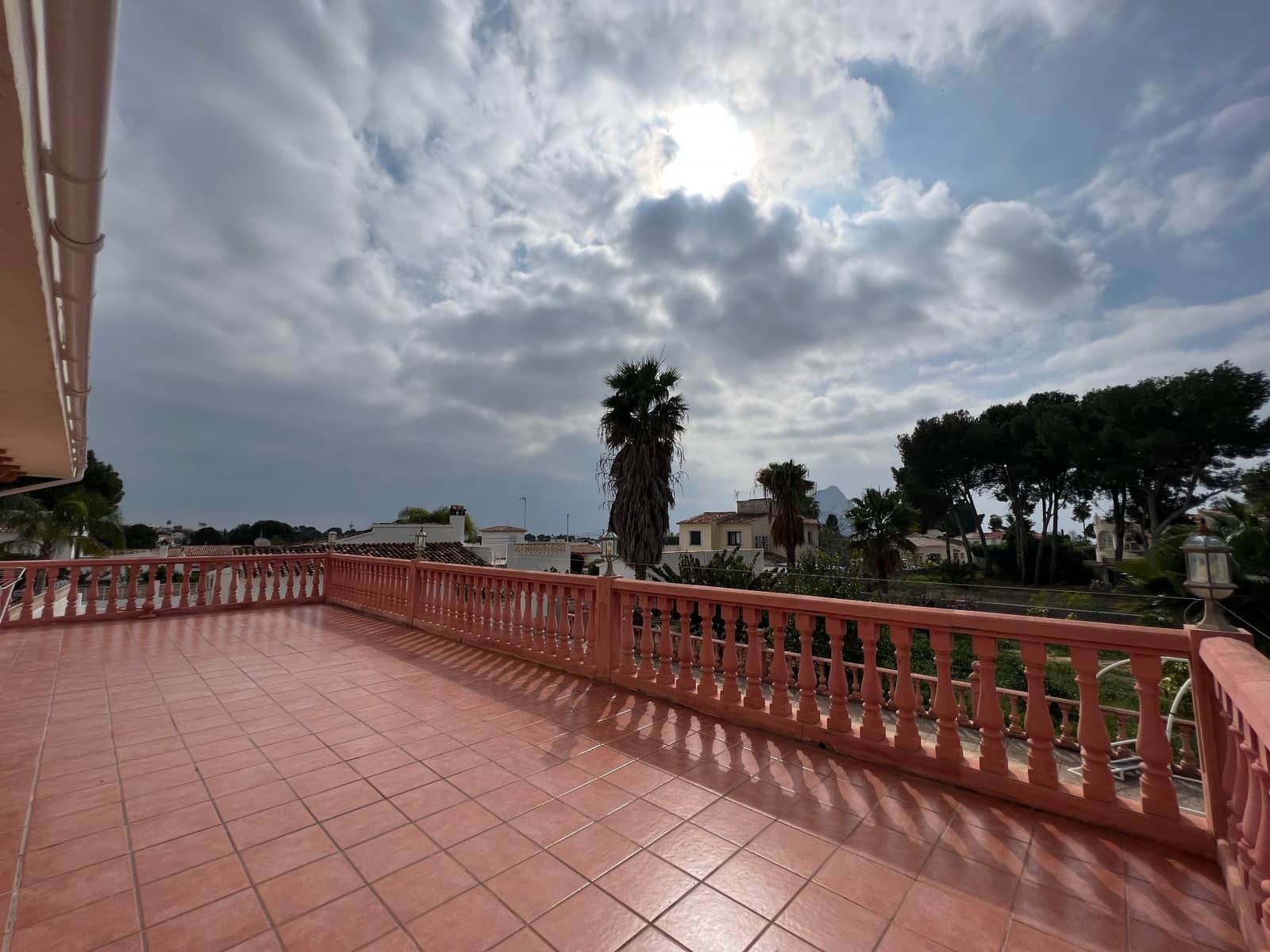 6 Zimmer Villa zu vermieten in Calpe / Calp mit Pool Garage - 2.500 € (Ref: 8777793)