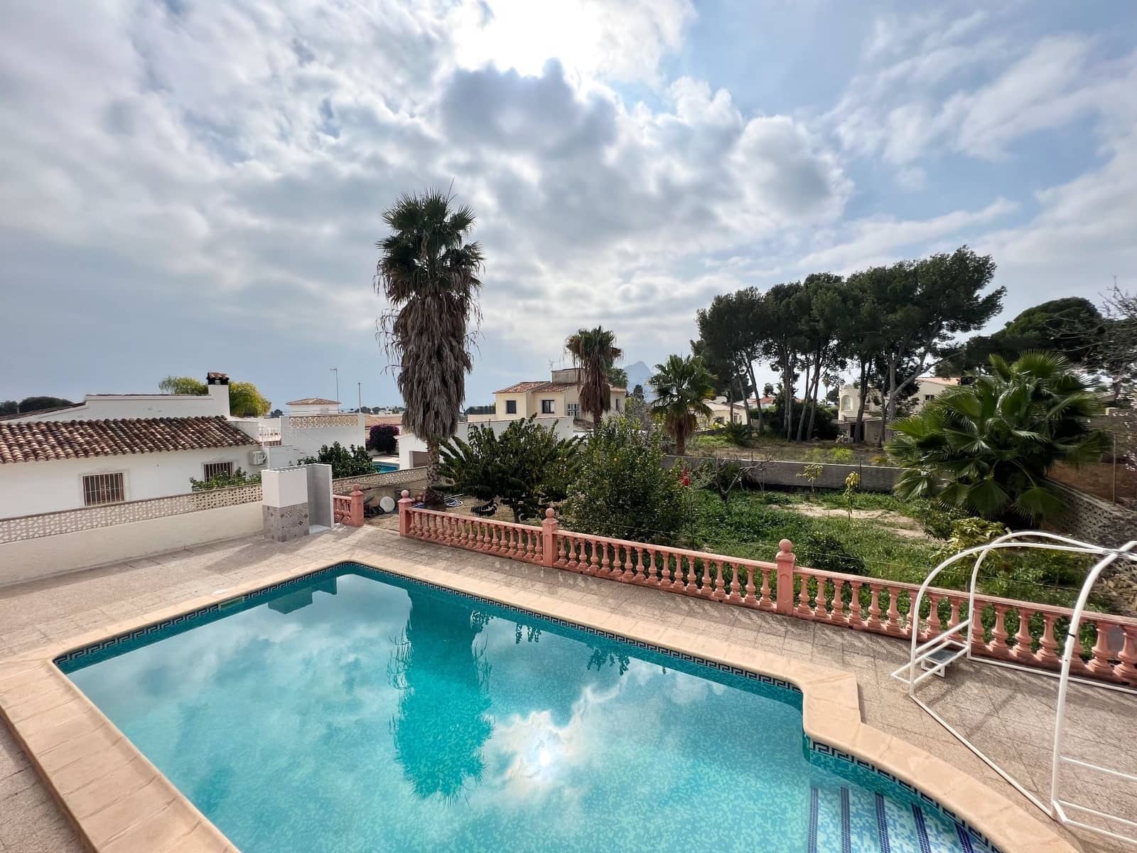 6 Zimmer Villa zu vermieten in Calpe / Calp mit Pool Garage - 2.500 € (Ref: 8777793)