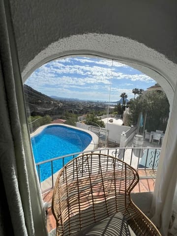 5 soveværelse Villa til salg i Maryvilla, Calpe / Calp med swimmingpool garage - € 635.000 (Ref: 8910859)