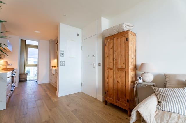 2 soverom Leilighet til salgs i Benidorm med svømmebasseng garasje - € 790 000 (Ref: 8926055)