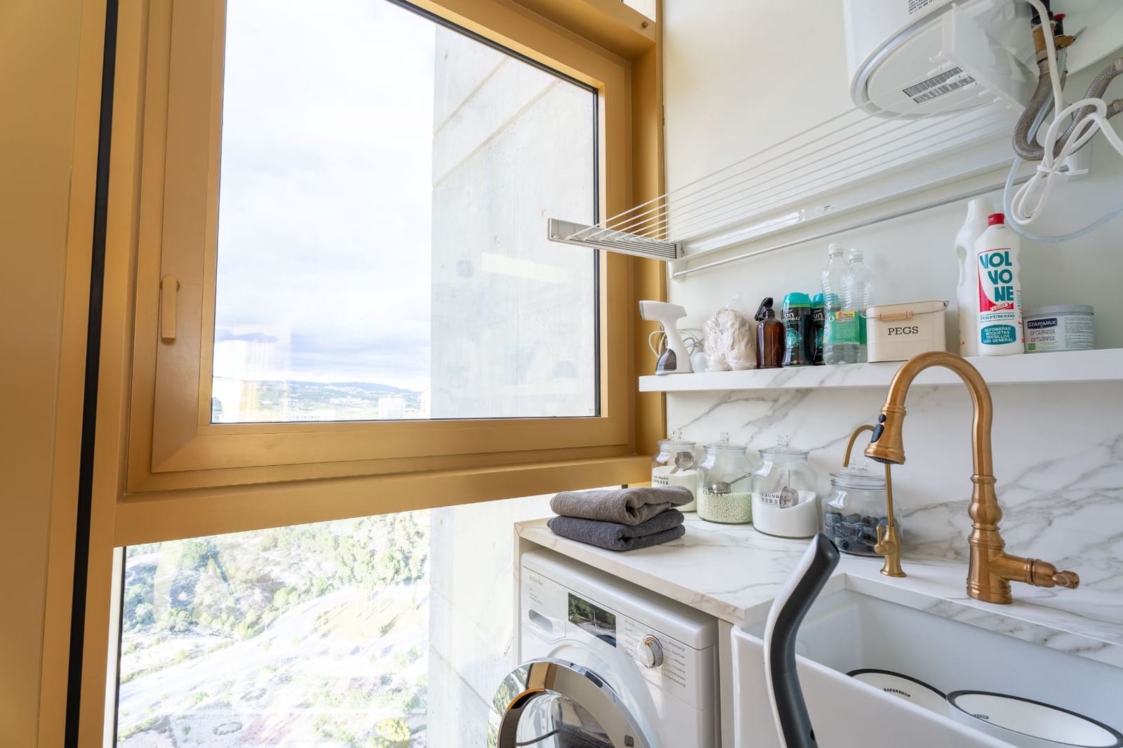 2 bedroom Apartment for sale in Benidorm with pool garage - € 790,000 (Ref: 8926055)