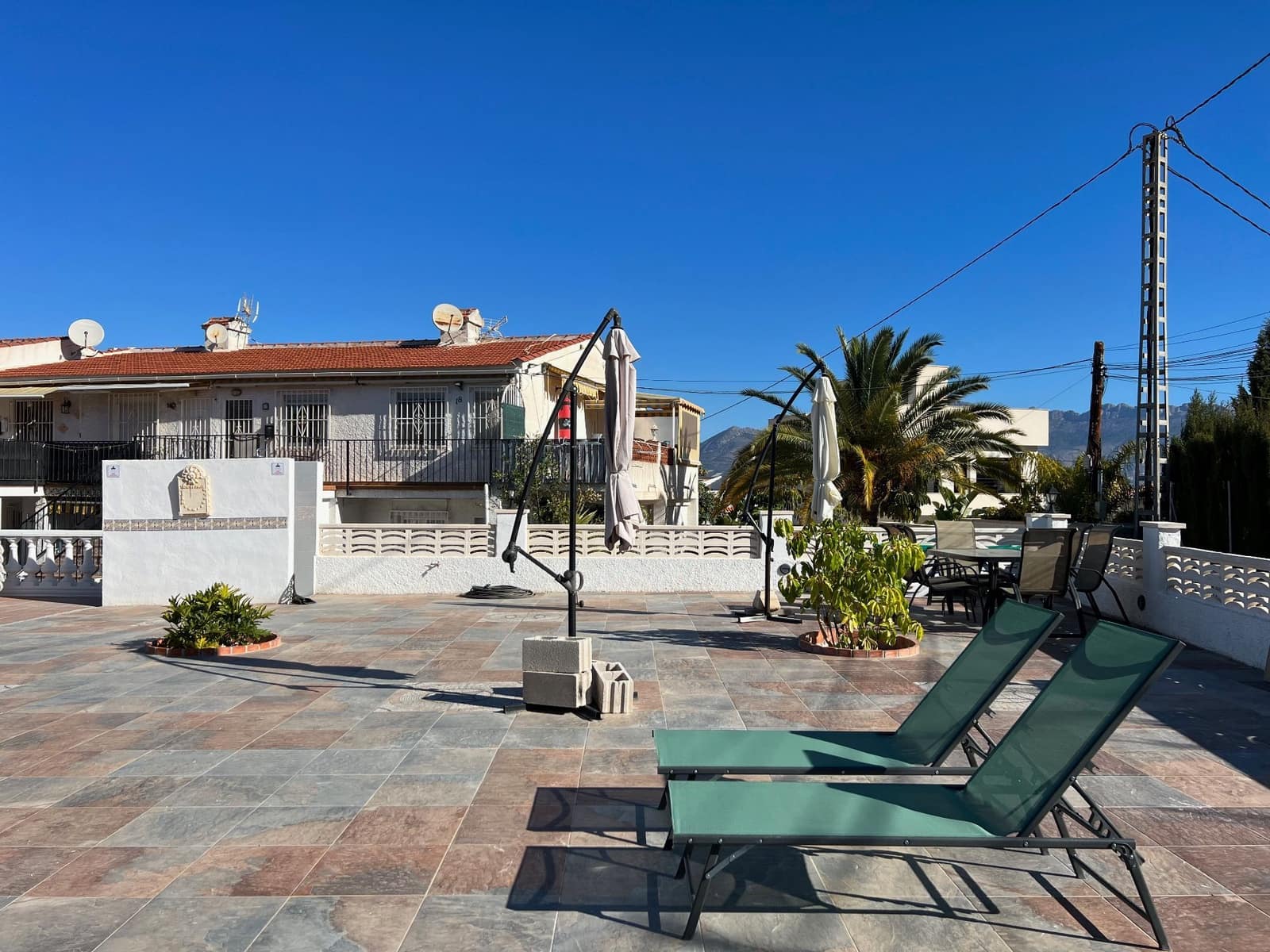 2 bedroom Bungalow for rent in Alfaz del Pi / L'Alfas del Pi with pool garage - € 1,200 (Ref: 8929761)