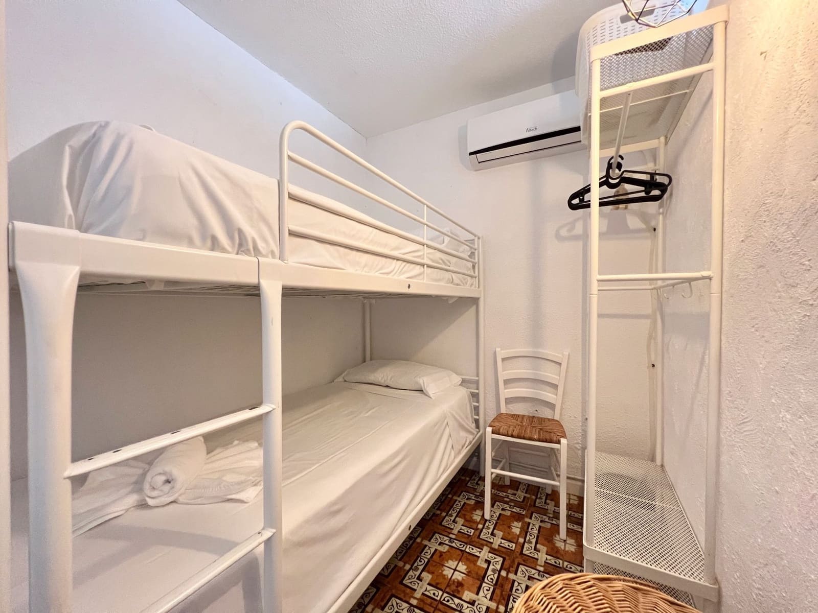 2 bedroom Bungalow for rent in Alfaz del Pi / L'Alfas del Pi with pool garage - € 1,200 (Ref: 8929761)