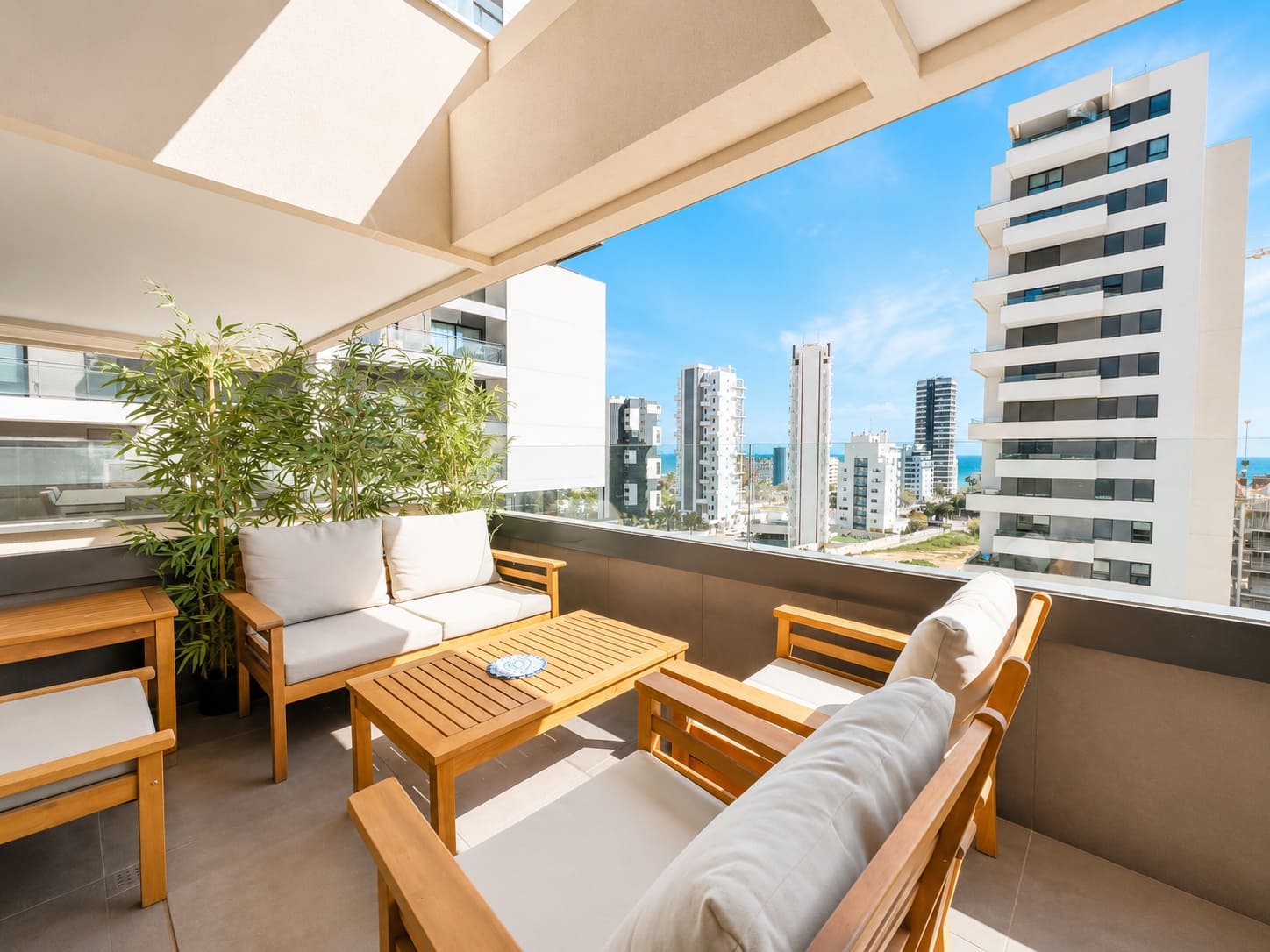 2 bedroom Apartment for sale in Calpe / Calp with pool garage - € 445,000 (Ref: 8975763)