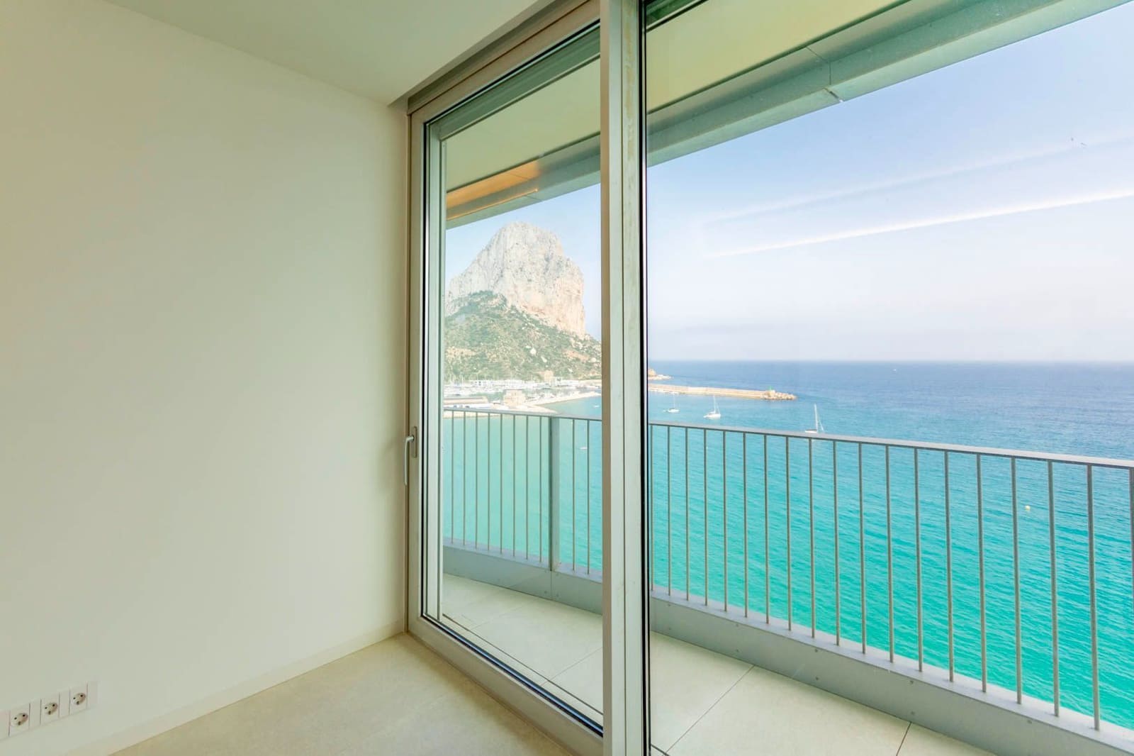 4 soveværelse Lejlighed til salg i Calpe / Calp med garage - € 1.600.000 (Ref: 8988027)