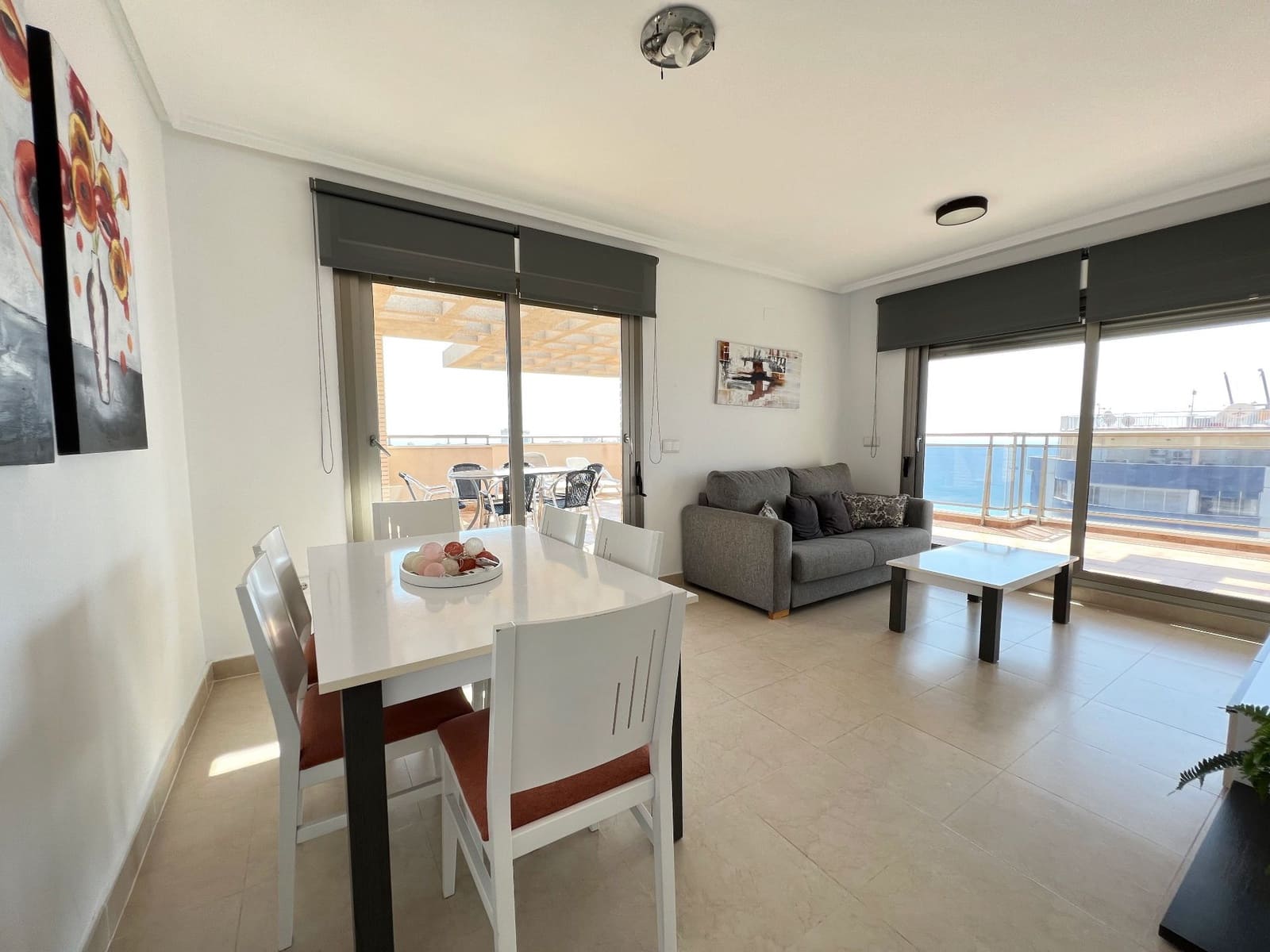 3 soveværelse Penthouse til leje i Calpe / Calp med swimmingpool garage - € 2.000 (Ref: 9036384)
