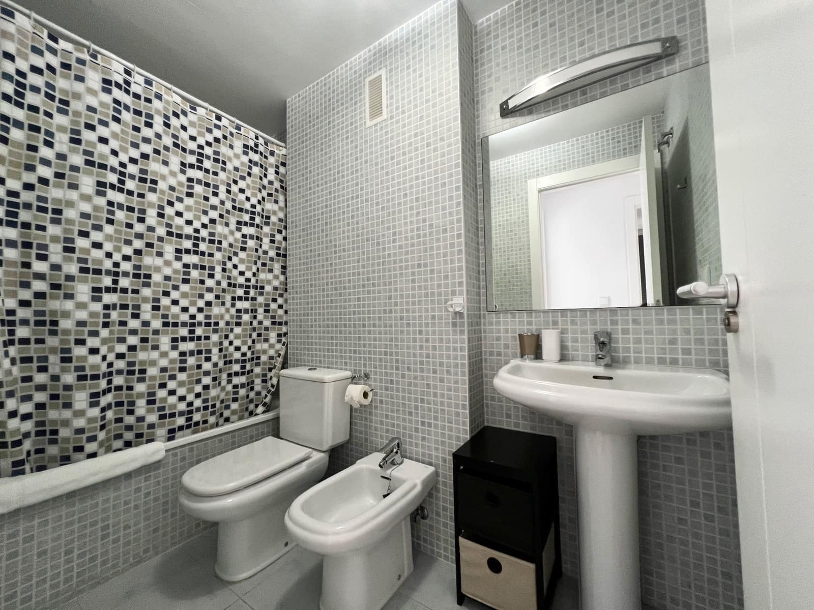 3 soveværelse Penthouse til leje i Calpe / Calp med swimmingpool garage - € 2.000 (Ref: 9036384)