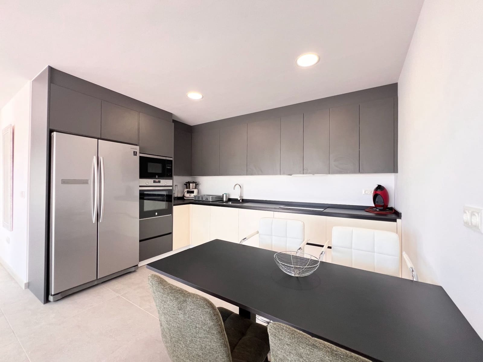 1 soveværelse Lejlighed til leje i Calpe / Calp med garage - € 1.000 (Ref: 9050696)