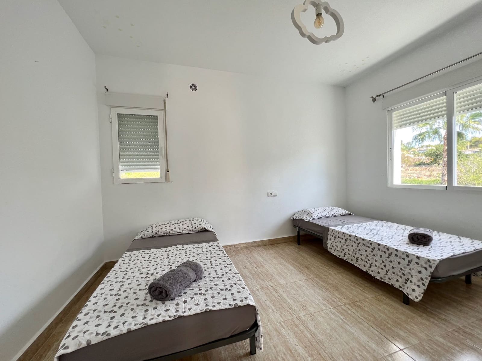 3 sypialnia Bungalow do wynajęcia w Calpe / Calp z basenem garażem - 2 000 € (Ref: 9124581)