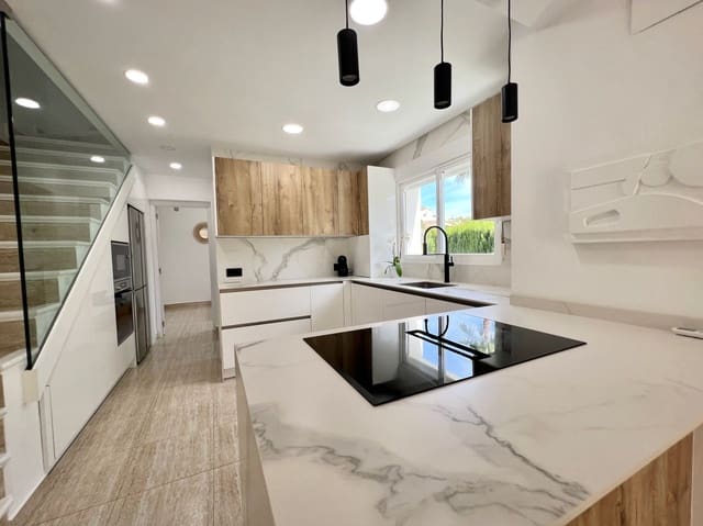 3 bedroom Bungalow for rent in Cometa - Carrió, Calpe / Calp with pool garage - € 2,000 (Ref: 9124581)