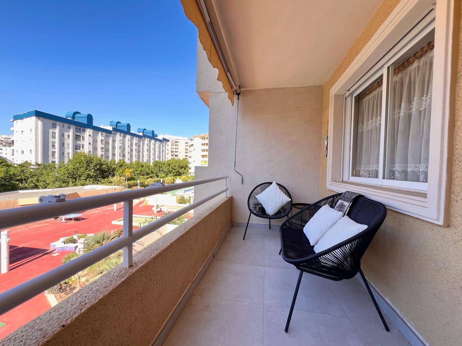 1 soveværelse Lejlighed til leje i Calpe / Calp - € 750 (Ref: 9186644)