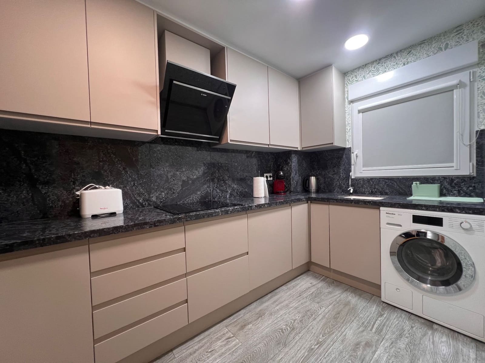 2 bedroom Apartment for rent in Calpe / Calp with garage - € 1,500 (Ref: 9294158)