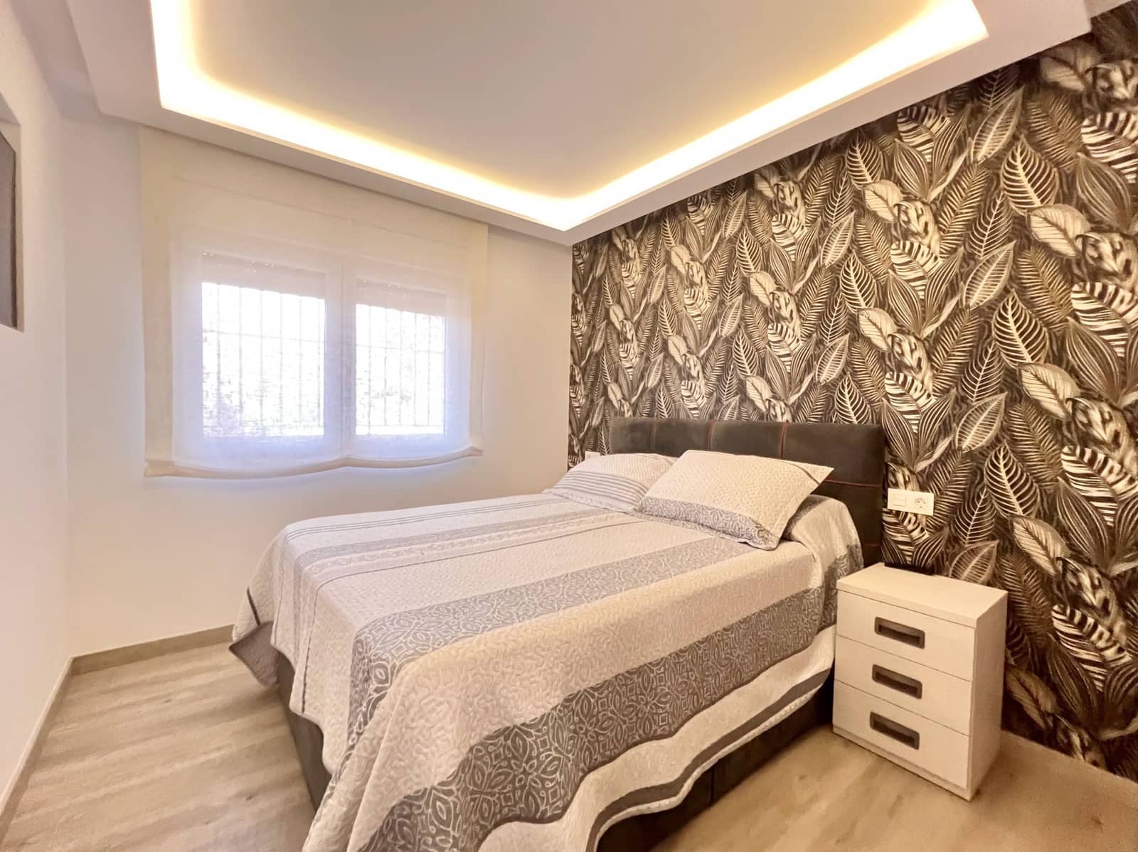 2 bedroom Apartment for rent in Calpe / Calp with garage - € 1,500 (Ref: 9294158)