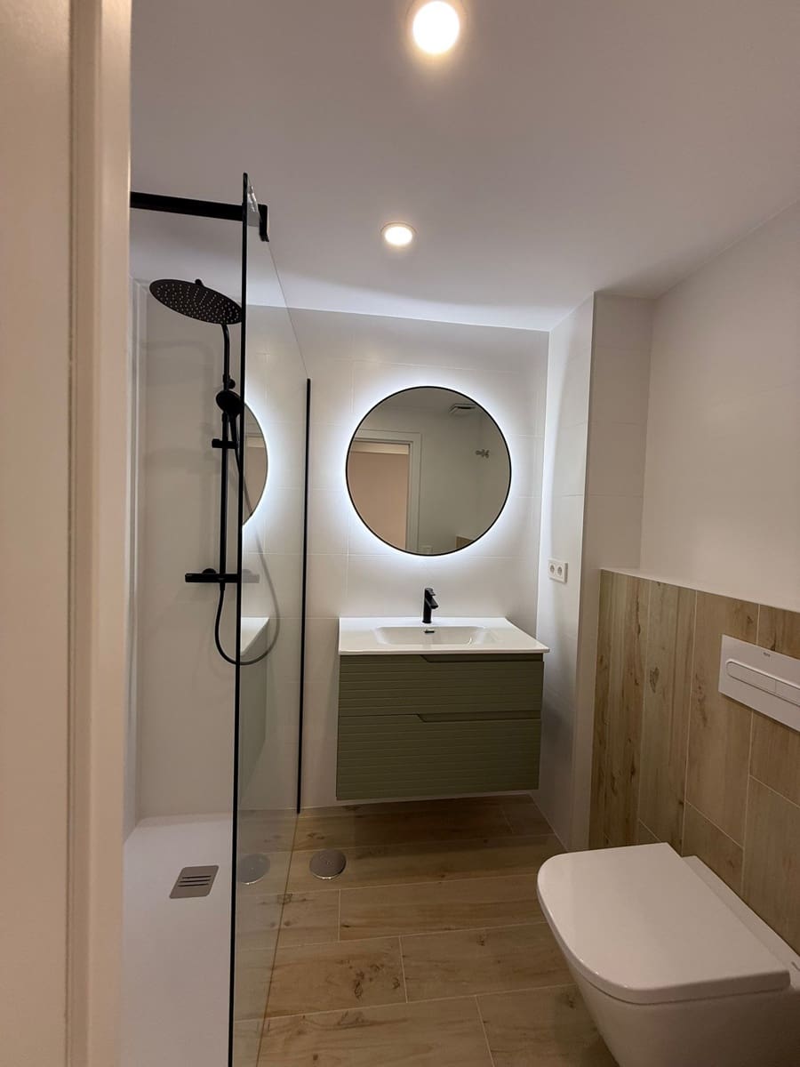 2 bedroom Apartment for rent in Calpe / Calp - € 1,300 (Ref: 9402854)