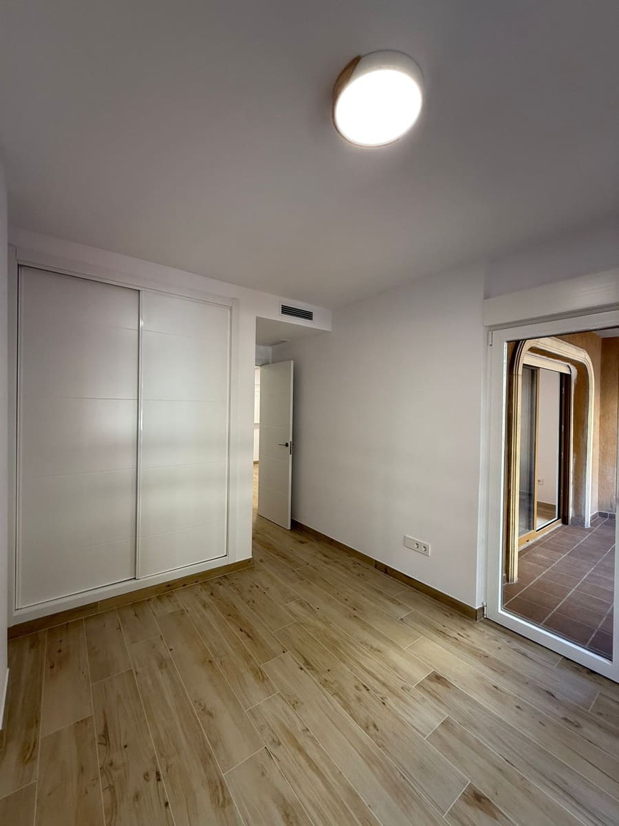 2 bedroom Apartment for rent in Calpe / Calp - € 1,300 (Ref: 9402854)