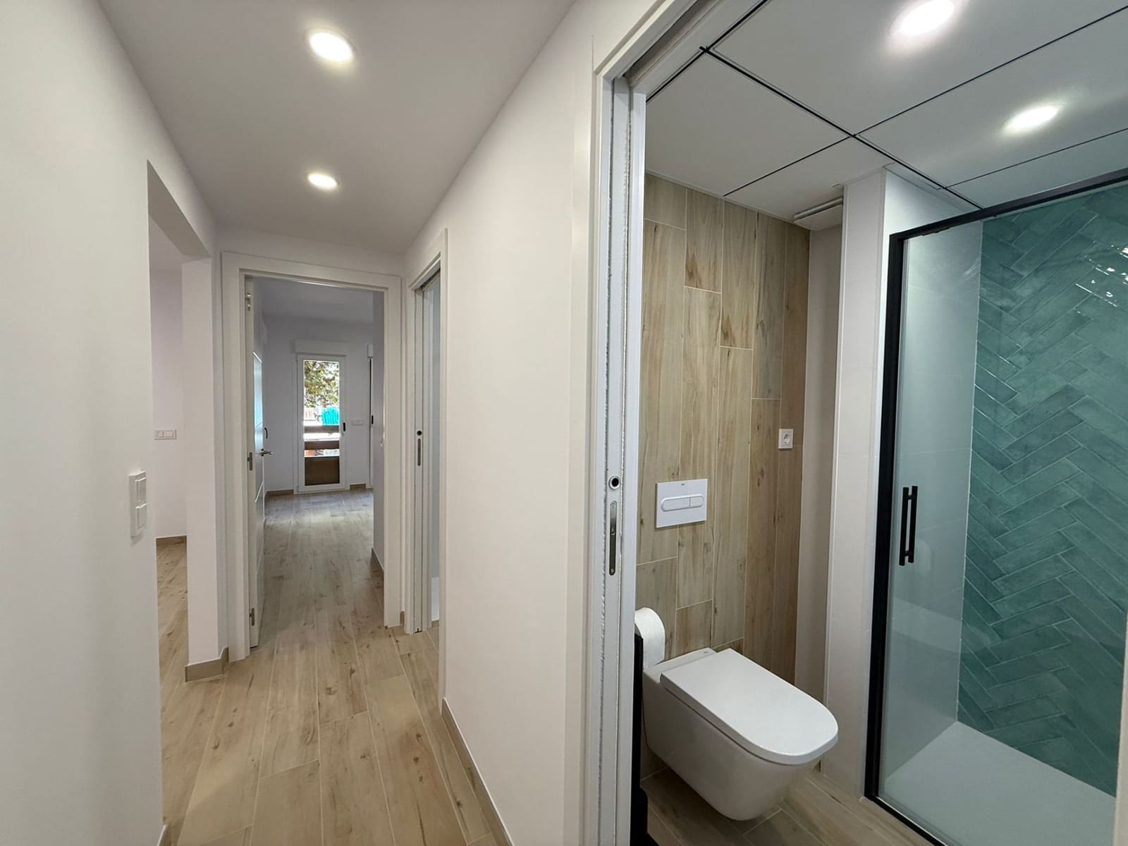 2 bedroom Apartment for rent in Calpe / Calp - € 1,300 (Ref: 9402854)