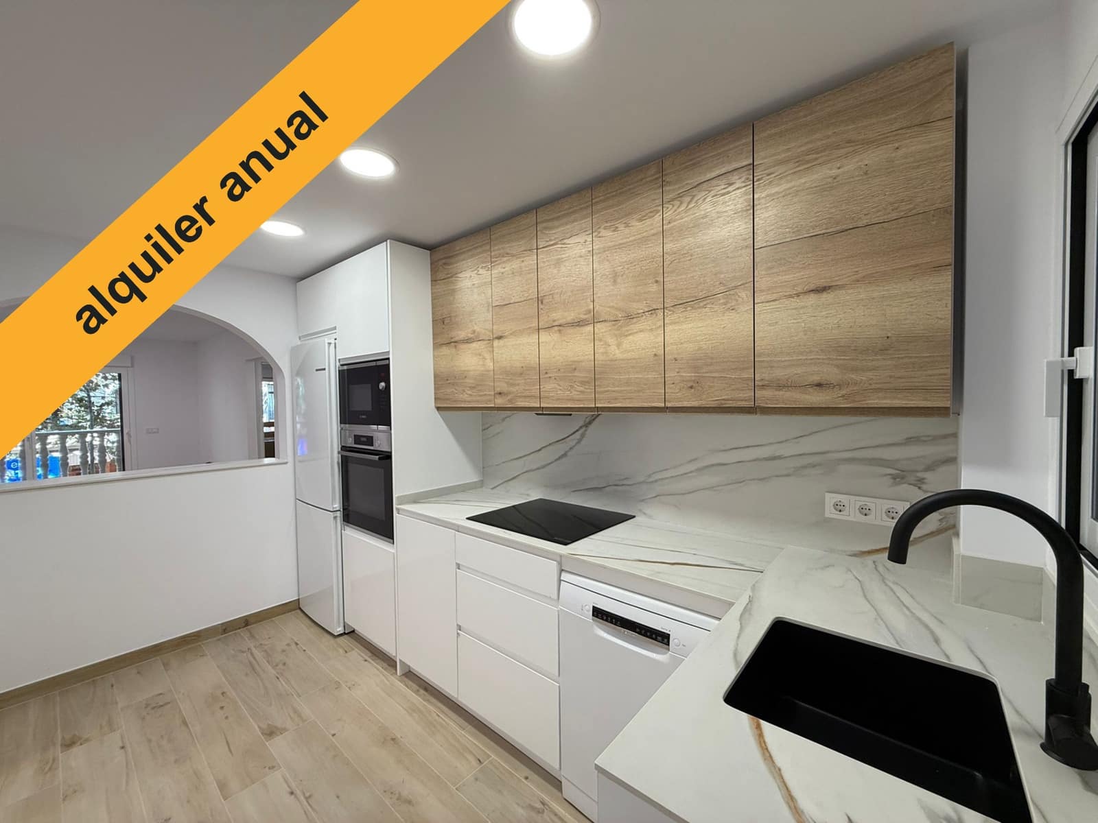 2 bedroom Apartment for rent in Calpe / Calp - € 1,300 (Ref: 9402854)