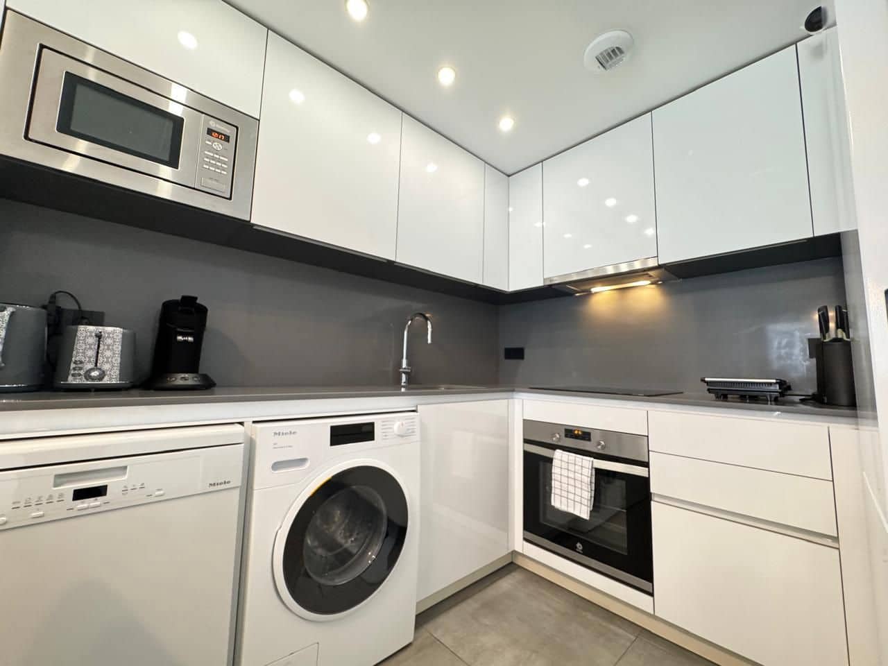 2 makuuhuone Huoneisto myytävänä paikassa Calpe / Calp mukana 
autotalli - 425 000 € (Ref: 9413579)