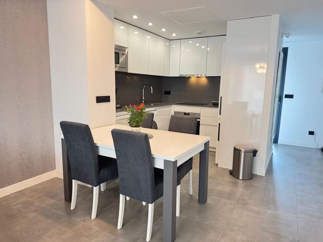 2 makuuhuone Huoneisto myytävänä paikassa Playa Arenal - Bol, Calpe / Calp mukana 
autotalli - 425 000 € (Ref: 9413579)