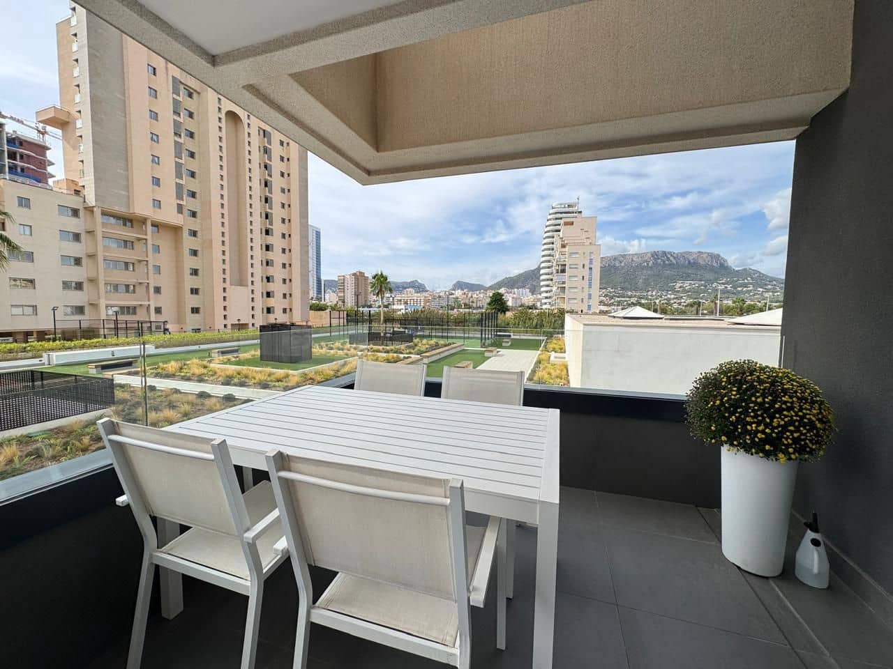 2 makuuhuone Huoneisto myytävänä paikassa Calpe / Calp mukana 
autotalli - 425 000 € (Ref: 9413579)