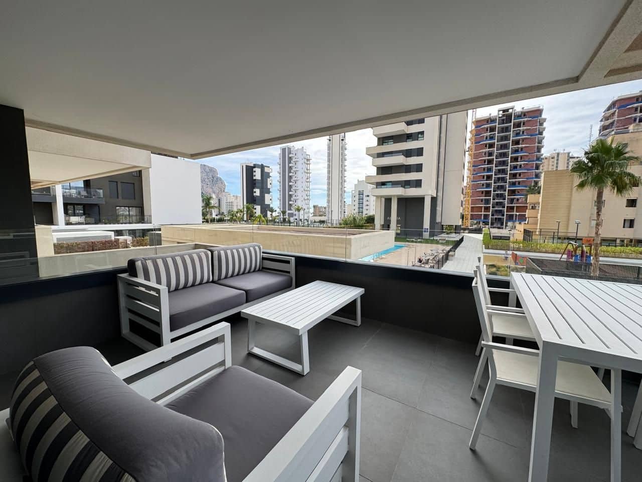 2 makuuhuone Huoneisto myytävänä paikassa Calpe / Calp mukana 
autotalli - 425 000 € (Ref: 9413579)