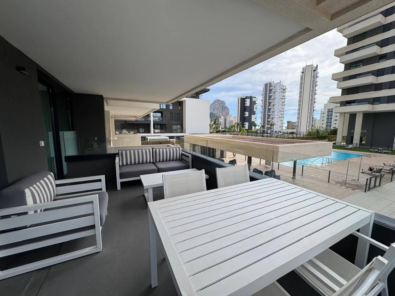 2 makuuhuone Huoneisto myytävänä paikassa Calpe / Calp mukana 
autotalli - 425 000 € (Ref: 9413579)