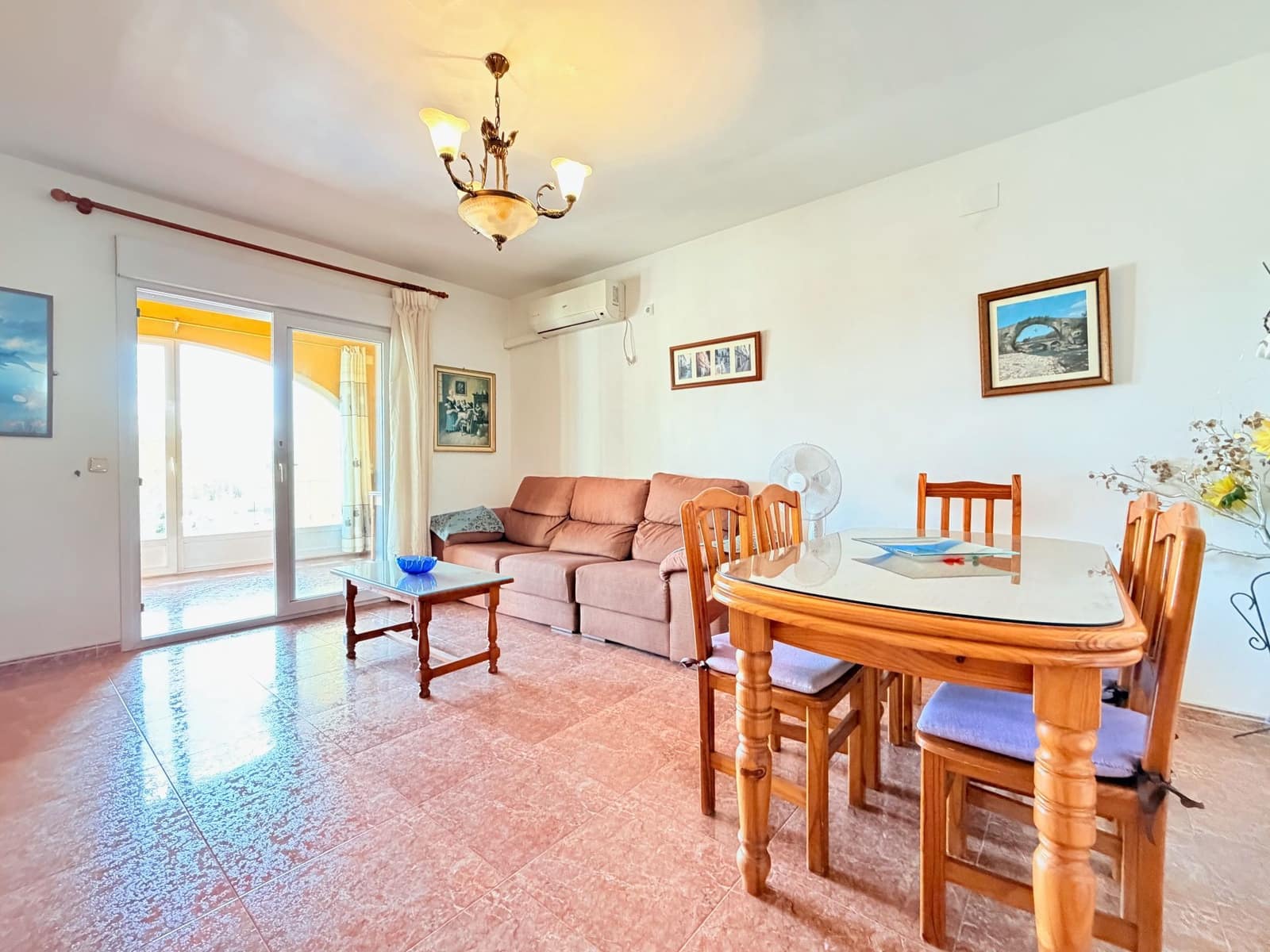 3 soverom Villa til leie i Calpe / Calp med svømmebasseng garasje - € 1 300 (Ref: 9455830)