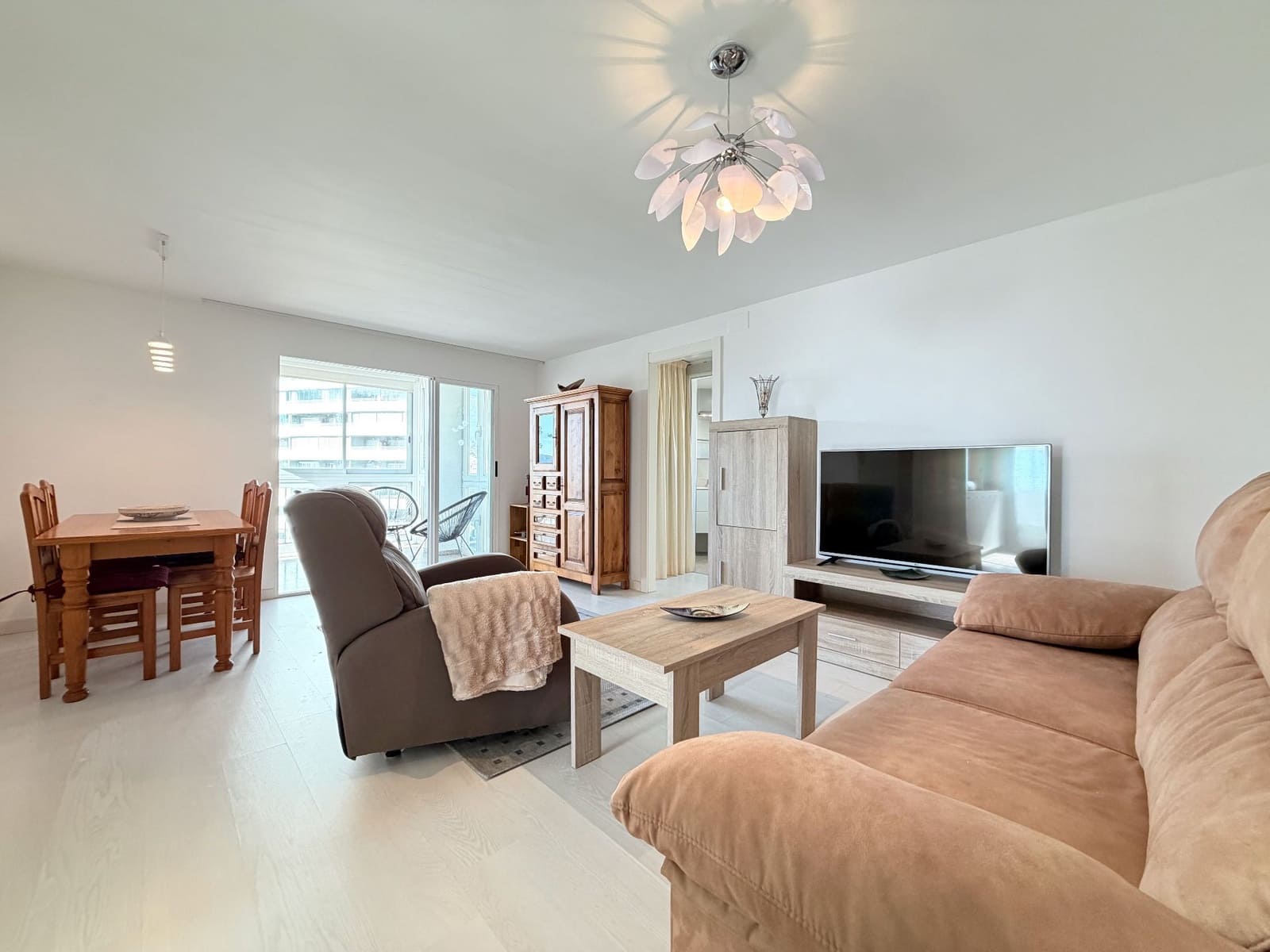 2 bedroom Apartment for rent in Calpe / Calp with garage - € 1,350 (Ref: 9508261)