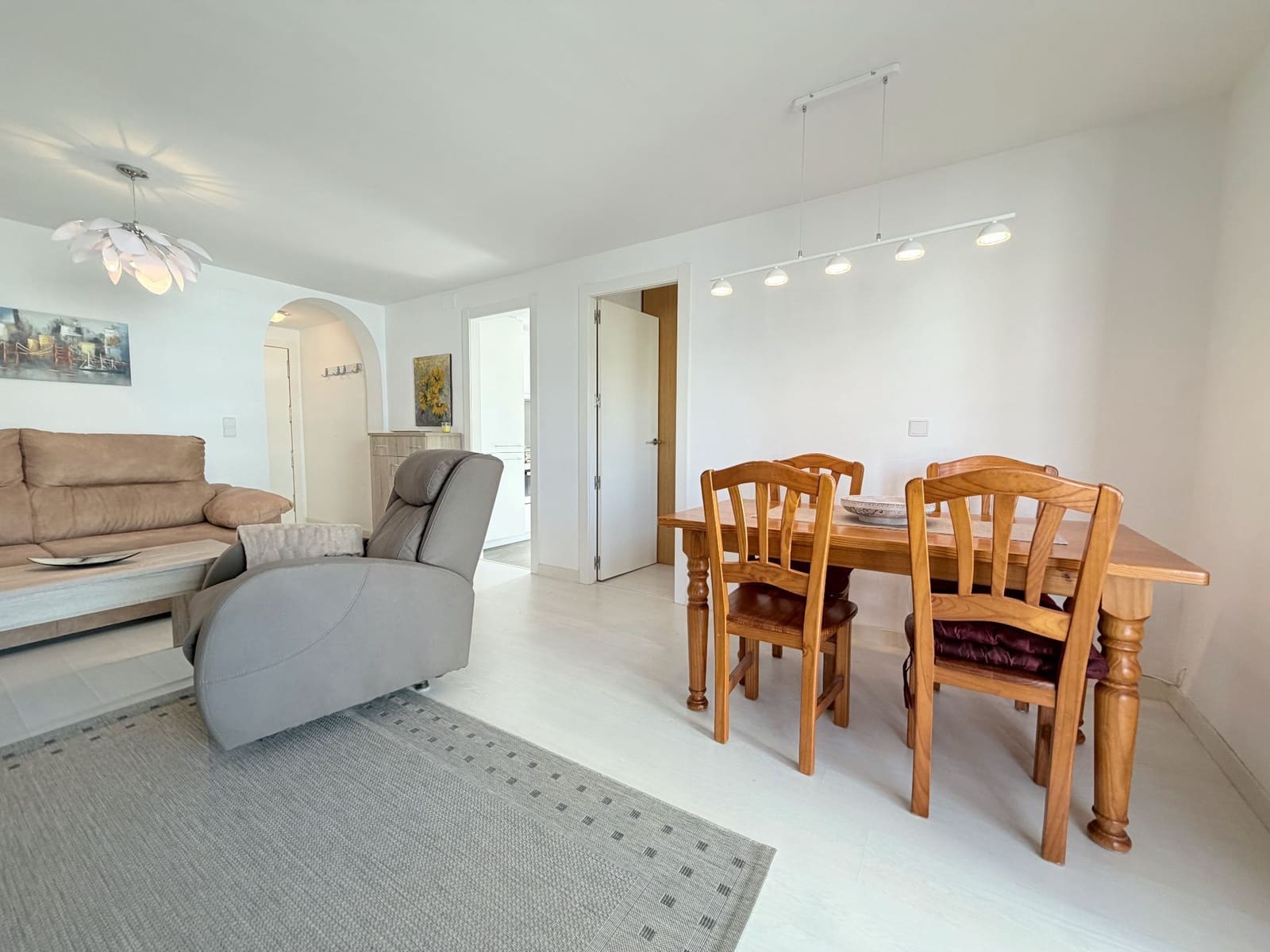 2 bedroom Apartment for rent in Calpe / Calp with garage - € 1,350 (Ref: 9508261)