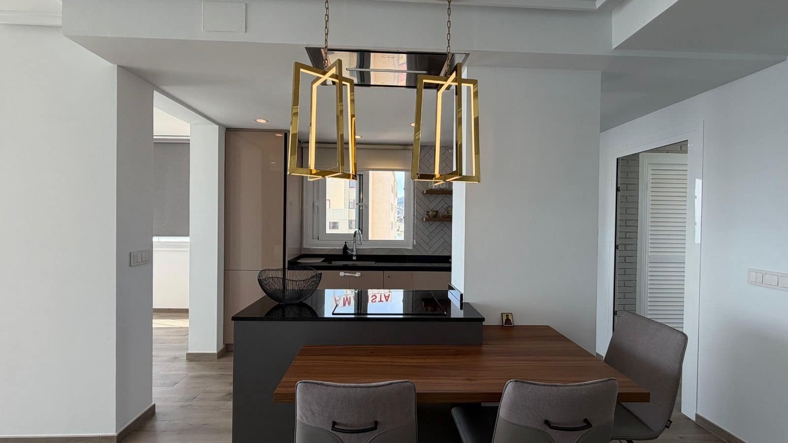 2 soverom Leilighet til salgs i Calpe / Calp med svømmebasseng garasje - € 575 000 (Ref: 9643717)